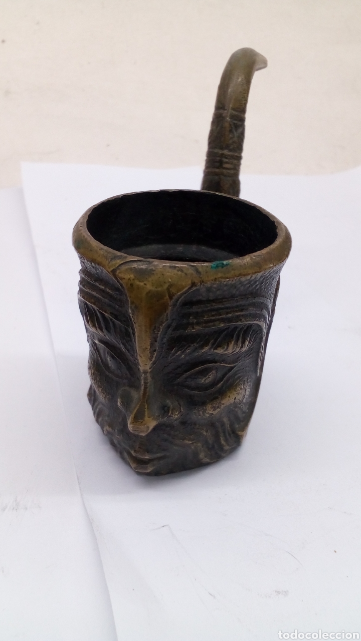 Antig&uuml;edades: Figura de bronce tipo pipa - Foto 1