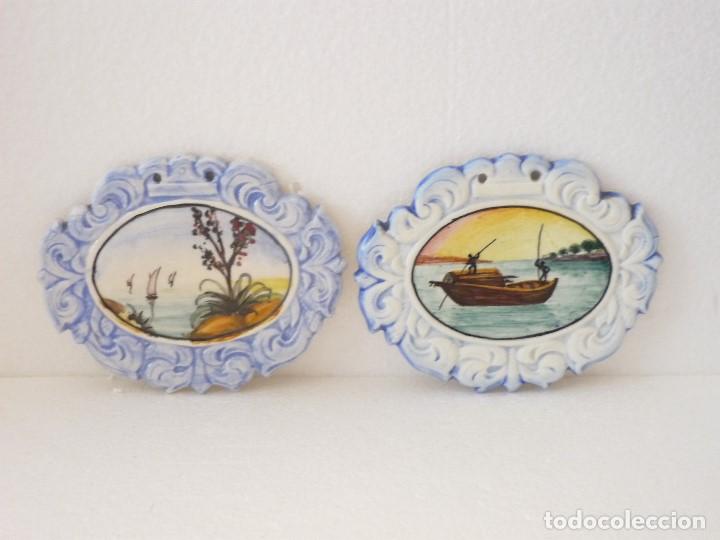 Antig&uuml;edades: PORCELANA 2 OVALADA PINTADA A MANO.(PARA COLGAR) 14X11CM MARCADA VIRGEN DEL PILAR(MONTANER)