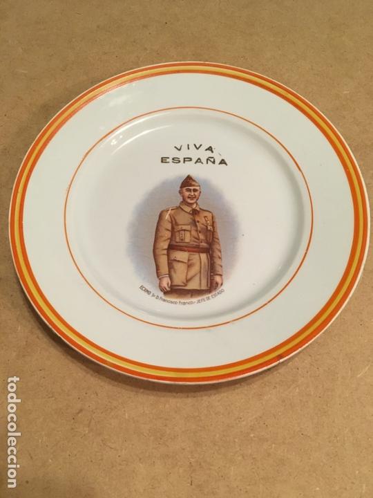 Antig&uuml;edades: Plato con la imagen de Francisco Franco - Foto 1