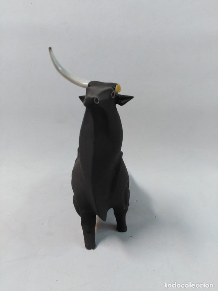 Antig&uuml;edades: TORO DE CERAMICA DE ALGORA - Foto 2