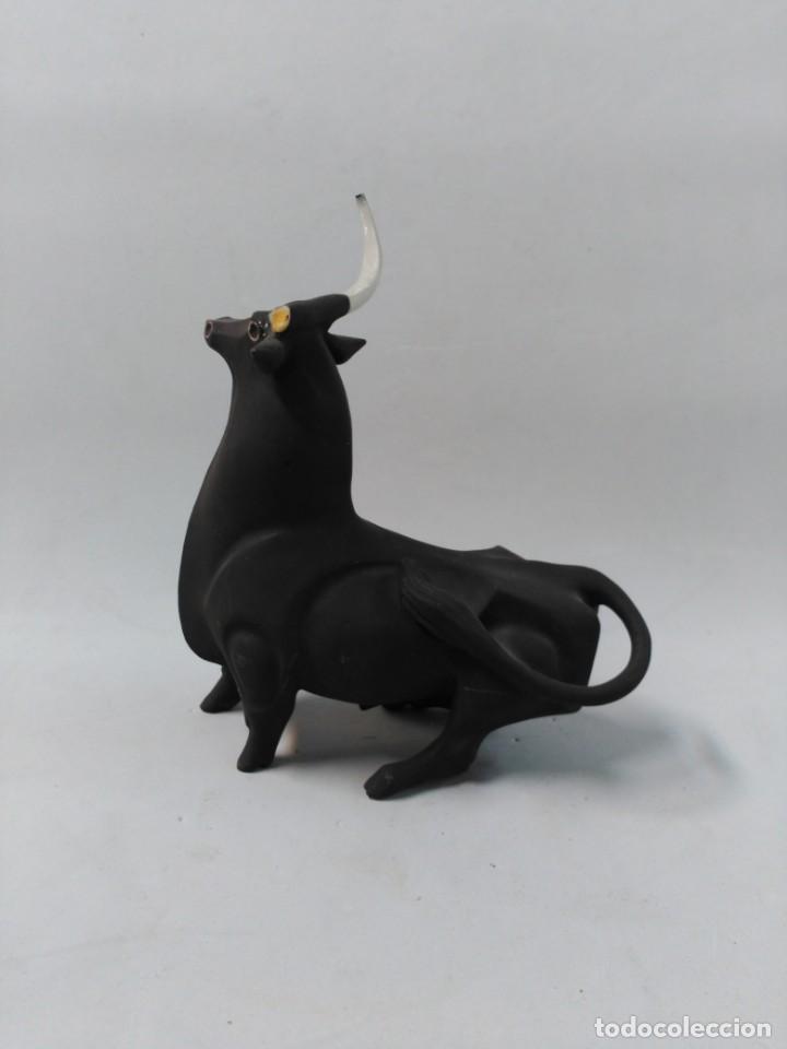 Antig&uuml;edades: TORO DE CERAMICA DE ALGORA - Foto 4