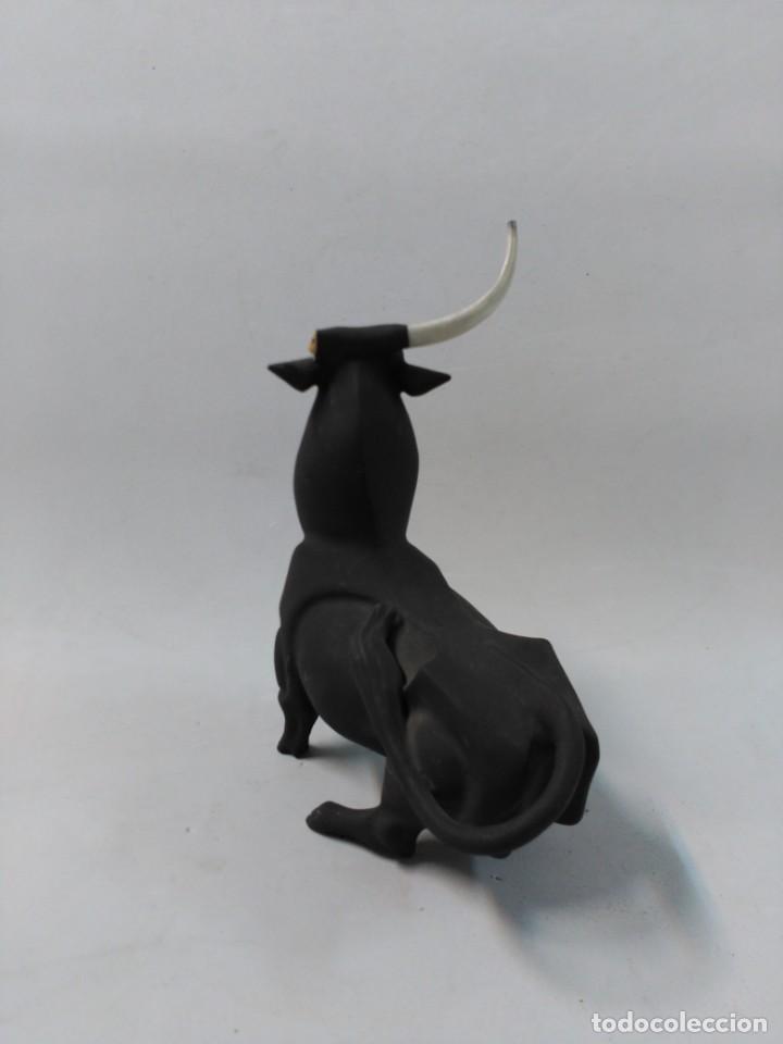 Antig&uuml;edades: TORO DE CERAMICA DE ALGORA - Foto 5