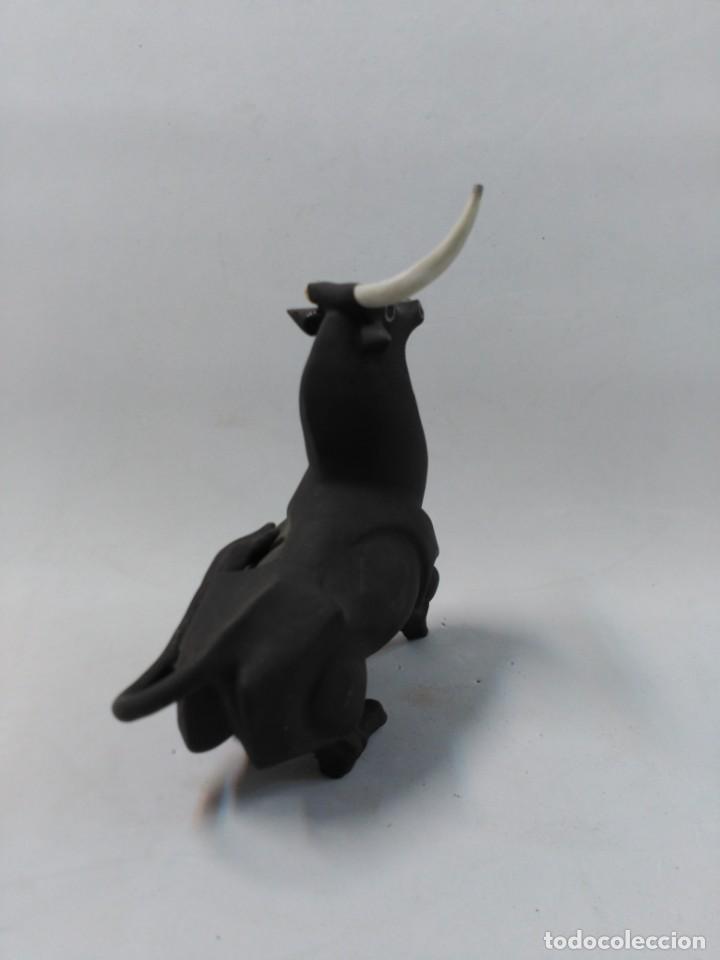 Antig&uuml;edades: TORO DE CERAMICA DE ALGORA - Foto 6