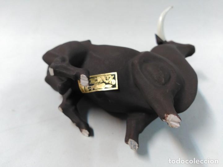 Antig&uuml;edades: TORO DE CERAMICA DE ALGORA - Foto 14