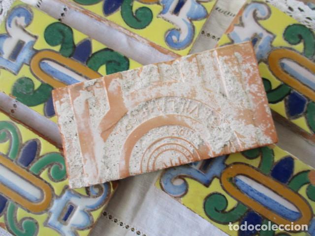 Antig&uuml;edades: Azulejos cenefas Ramos Rejano - Foto 3