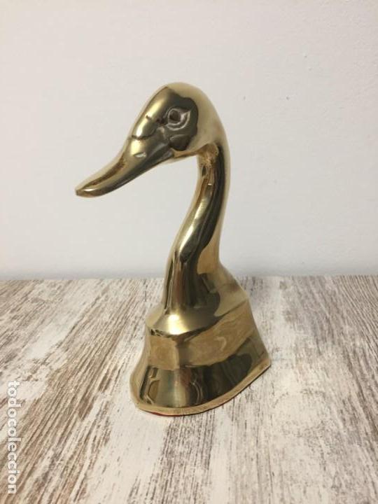 Antig&uuml;edades: CABEZA PATO BRONCE SUJETA-LIBROS - Foto 1