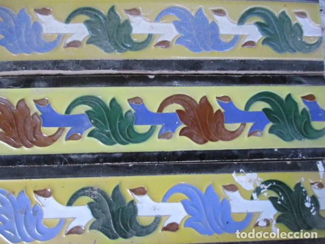 Antig&uuml;edades: Azulejos cenefas (Triana) - Foto 2