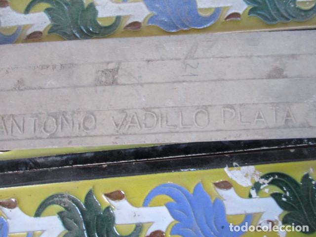Antig&uuml;edades: Azulejos cenefas (Triana) - Foto 3