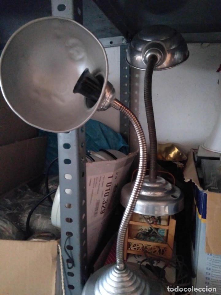 Antig&uuml;edades: ANTIGUO FLEXO MET&Aacute;LICO DE MESA - Foto 2