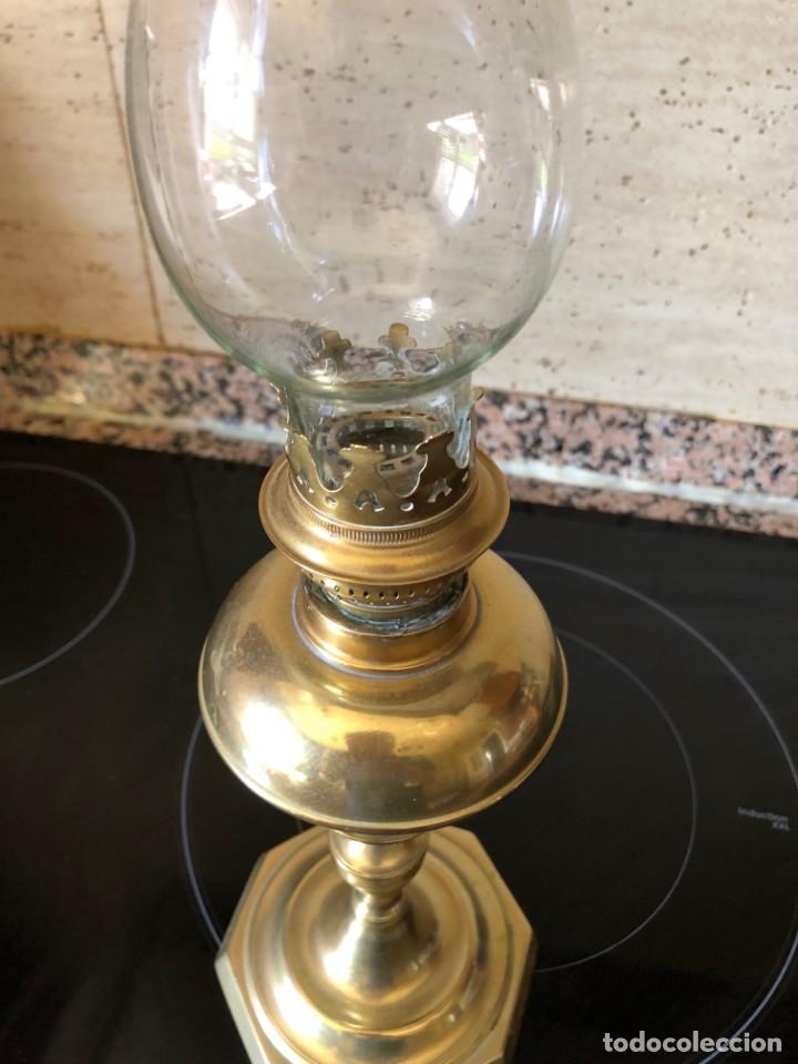 Antig&uuml;edades: Antiguo quinqu&eacute; de metal - Foto 2