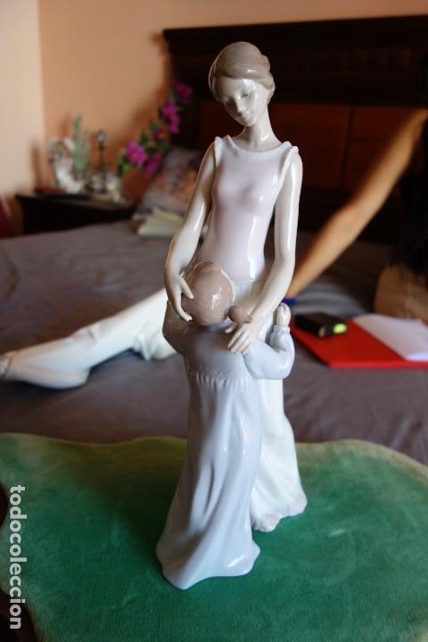 Antig&uuml;edades: Madre e hija de LLADRO , perfecta - Foto 1