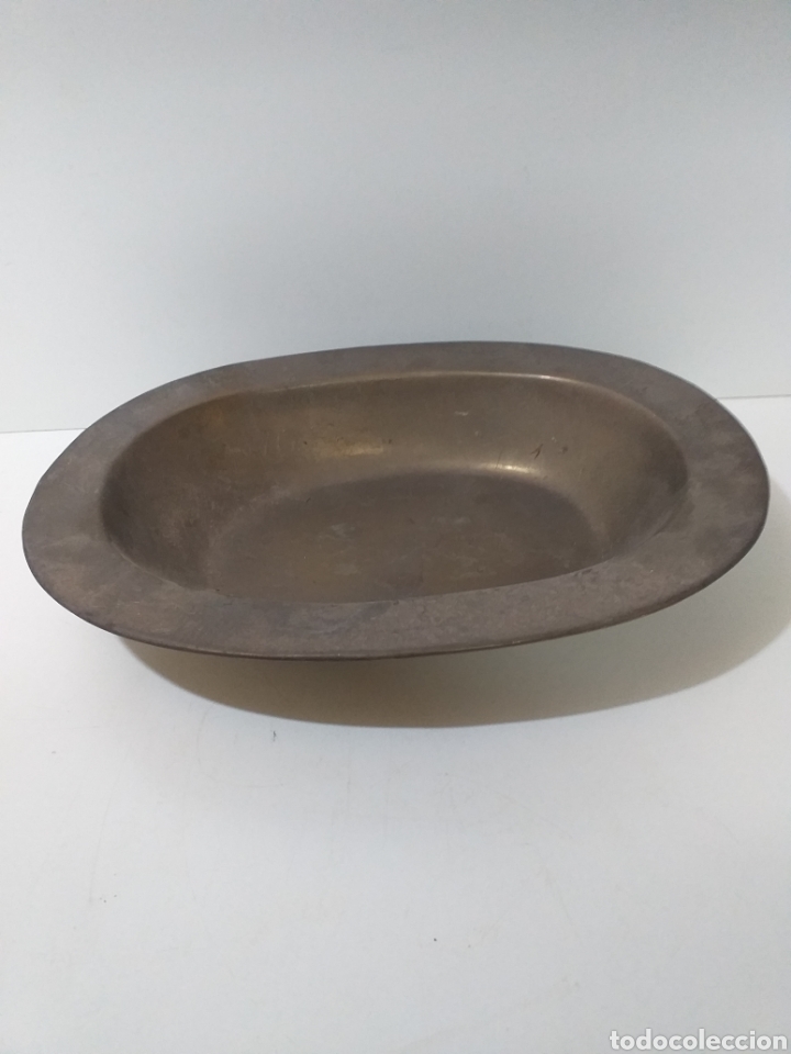 Antig&uuml;edades: Antiguo centro de mesa o frutero de bronce. - Foto 1