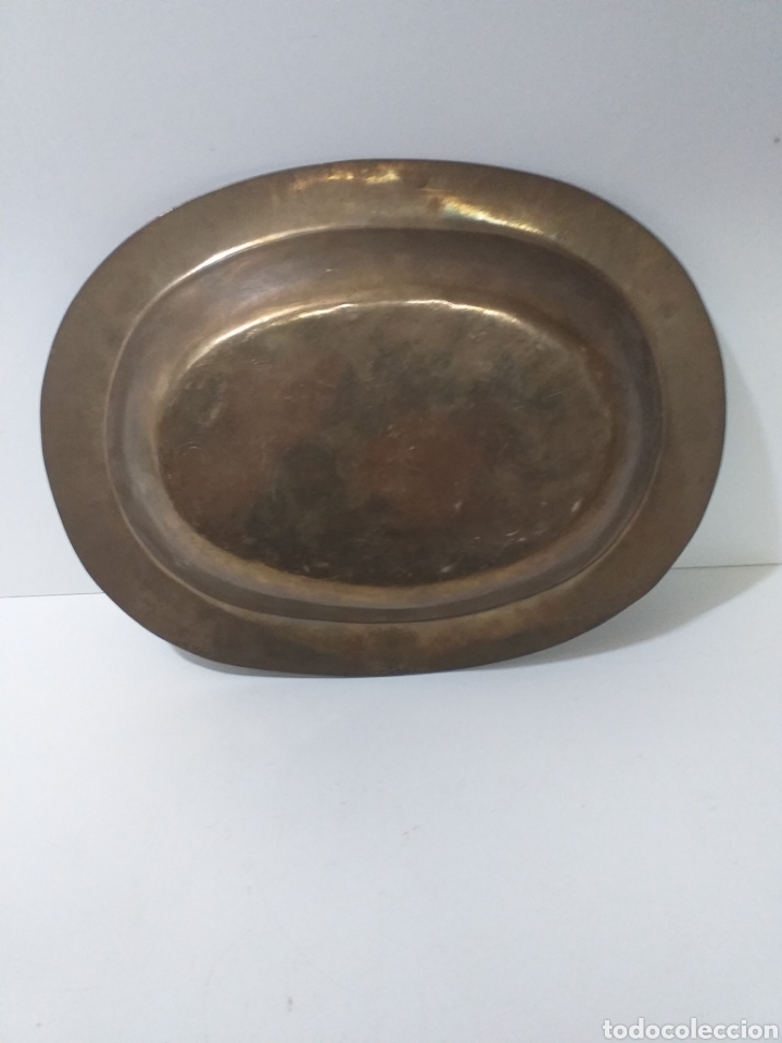 Antig&uuml;edades: Antiguo centro de mesa o frutero de bronce. - Foto 3