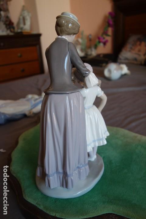 Antig&uuml;edades: Mi ni&ntilde;a, de LLADR&Oacute; - Foto 3