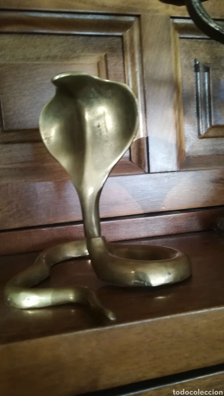 Antig&uuml;edades: Figura de bronce de cobra real - Foto 1