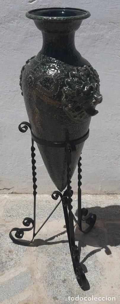 Antig&uuml;edades: &Aacute;nfora con pie de forja - Foto 3