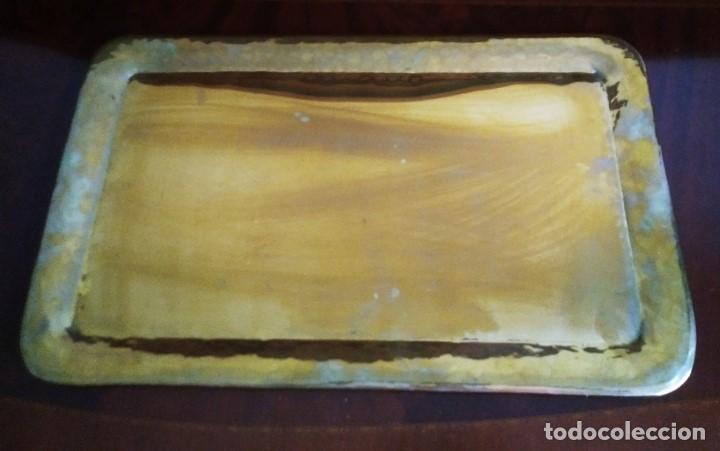 Antig&uuml;edades: Bandeja dorada grande - Foto 1