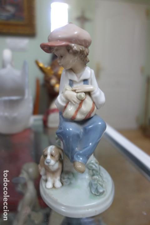 Antig&uuml;edades: El vagabundo y su perrito de LLADR&Oacute; . - Foto 1