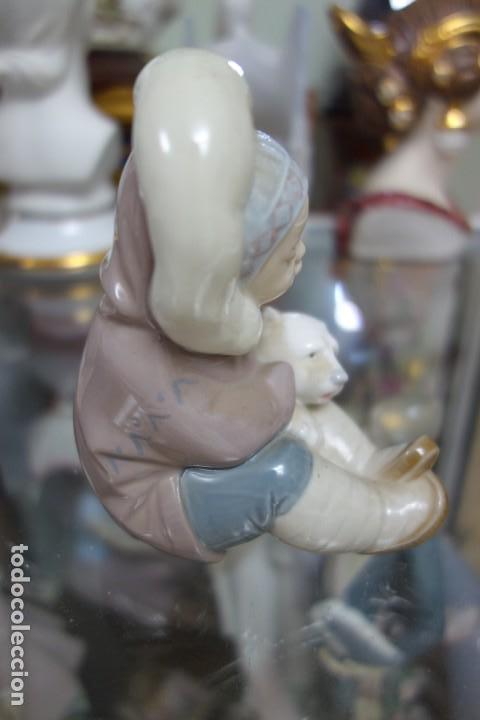 Antig&uuml;edades: Esquimal con su osito de LLADR&Oacute; . - Foto 4