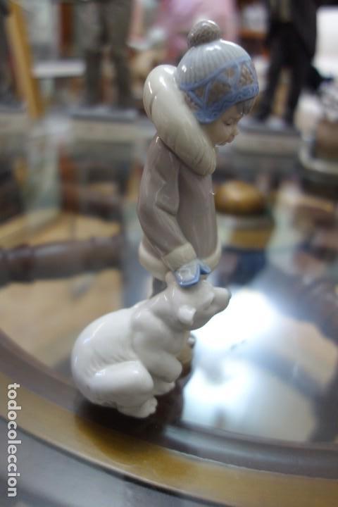 Antig&uuml;edades: Esquimal con osito de LLADR&Oacute; . - Foto 4