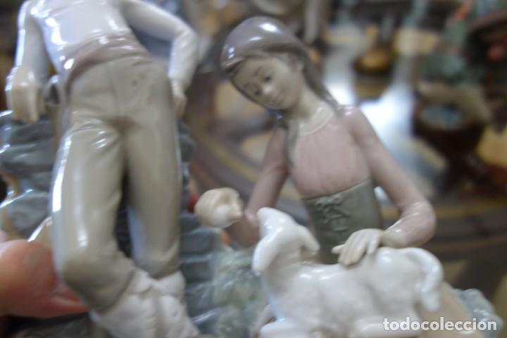 Antig&uuml;edades: Amamantado al cordero de LLADRO - Foto 6