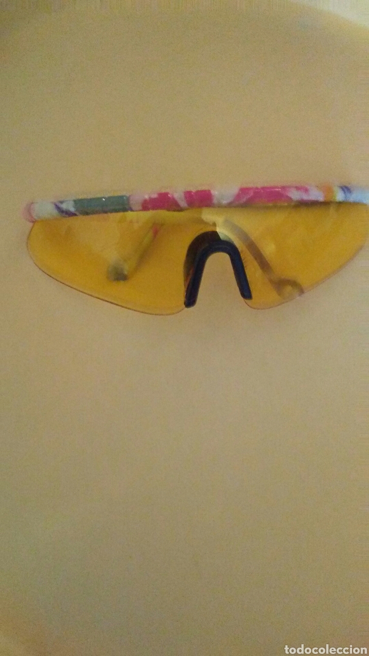 Antig&uuml;edades: Gafas de los a&ntilde;os 70 - Foto 1