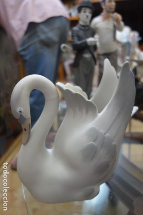 Antig&uuml;edades: Cisne florero de LLADR&Oacute; .primera &eacute;poca de los hos. Lladro - Foto 1