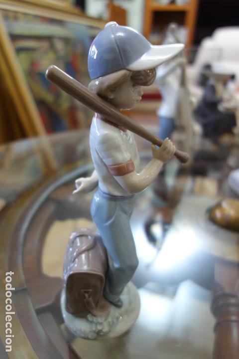 Antig&uuml;edades: Jugador de beisbol , LLADR&Oacute; . - Foto 2