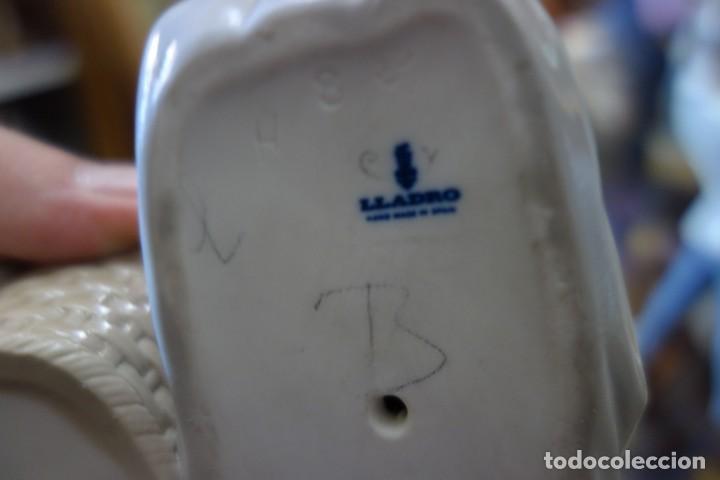 Antig&uuml;edades: Comida a la paloma de LLADR&Oacute; DE LOS A&Ntilde;OS 70 - Foto 6