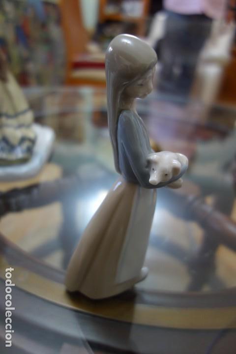 Antig&uuml;edades: Ni&ntilde;a con cerdito de LLADRO , perfecta - Foto 2