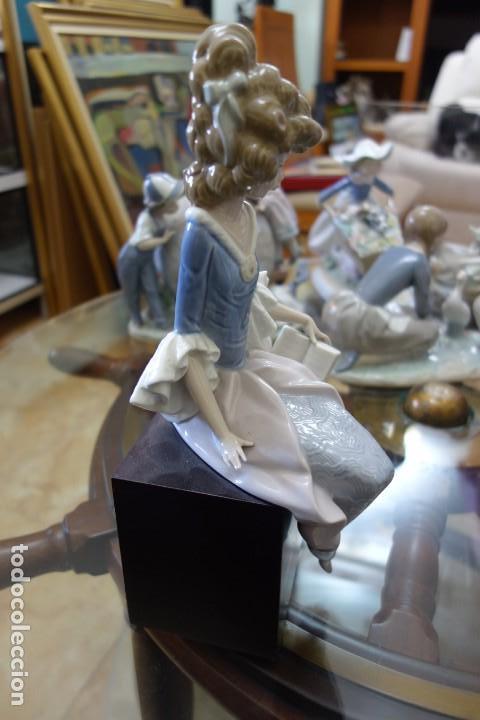 Antig&uuml;edades: Damita sentada de LLADR&Oacute; ,perfecta - Foto 2