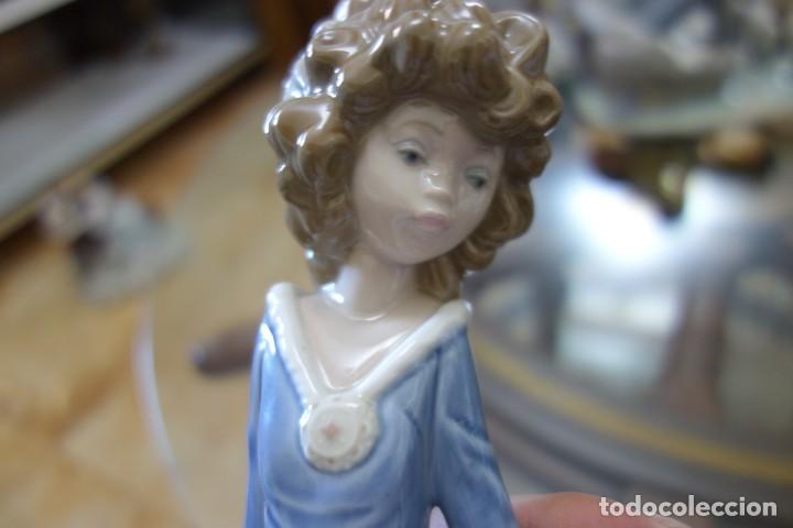 Antig&uuml;edades: Damita sentada de LLADR&Oacute; ,perfecta - Foto 4