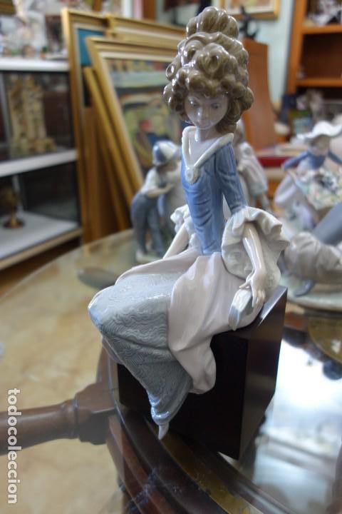 Antig&uuml;edades: Damita sentada de LLADR&Oacute; ,perfecta - Foto 1