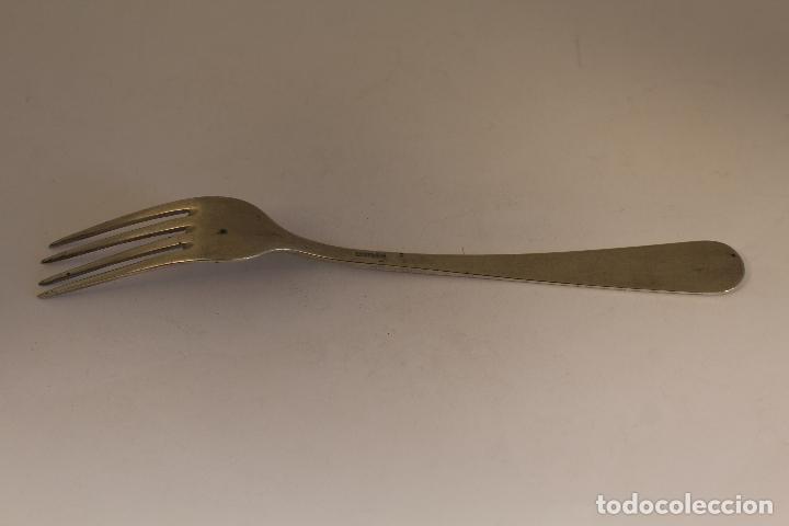 Antig&uuml;edades: tenedor con plata de ley punzonada - Foto 5