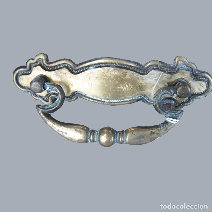 Antiguidades: MANETA ALARGADA LISA