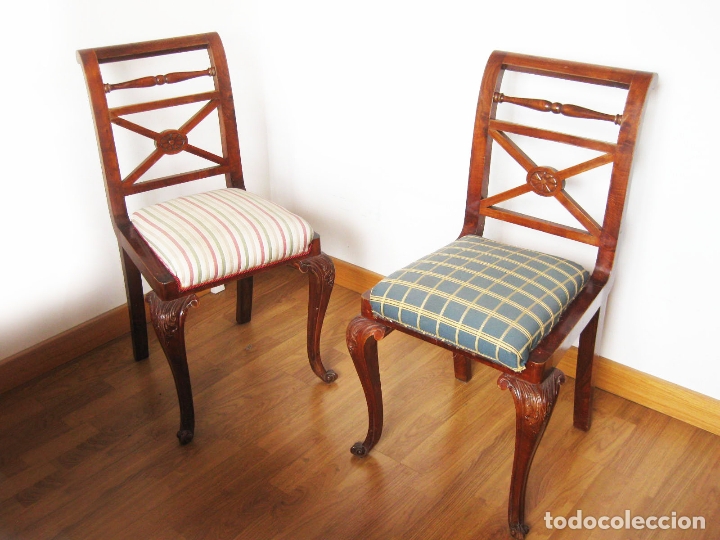 Antig&uuml;edades: PAREJA DE SILLAS DE MADERA MACIZA - Foto 1