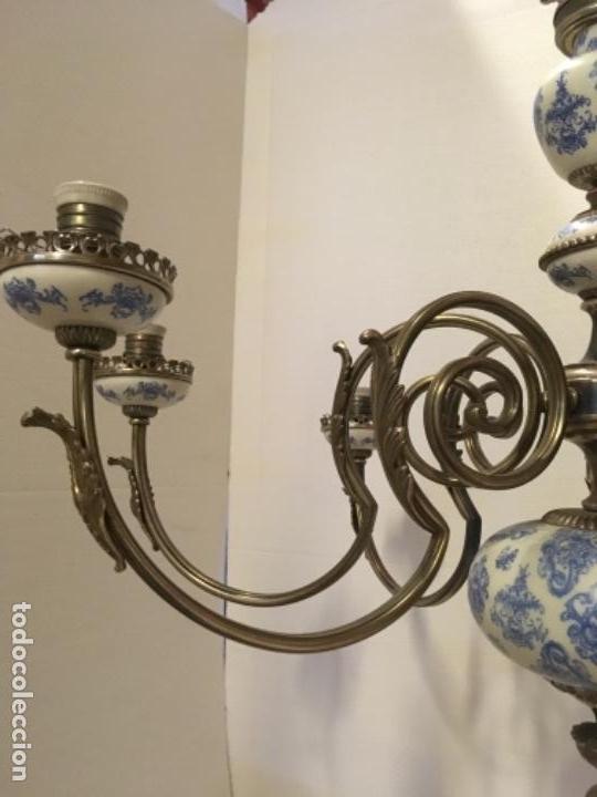 Antig&uuml;edades: Lampara plateada y porcelana - Foto 4