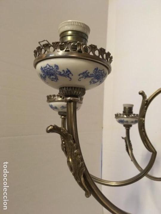 Antig&uuml;edades: Lampara plateada y porcelana - Foto 5
