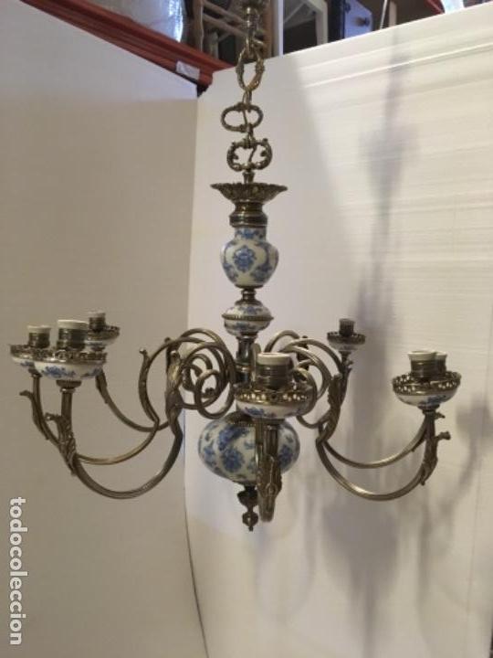 Antig&uuml;edades: Lampara plateada y porcelana - Foto 1