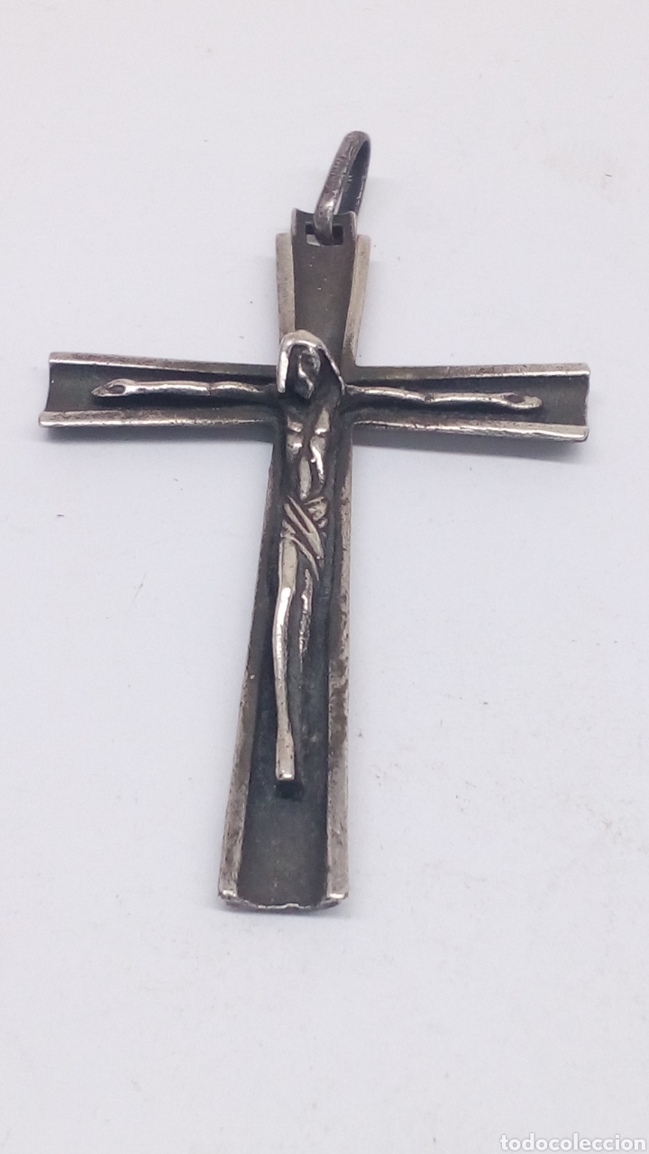 Antig&uuml;edades: Cruz de plata DE LEY - Foto 1