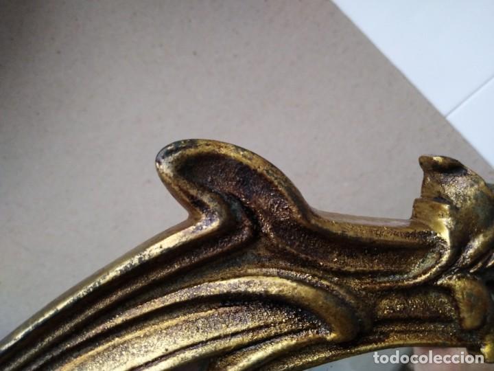 Antig&uuml;edades: Espejo de bronce de mesa 50x30ctms 3000gms - Foto 4