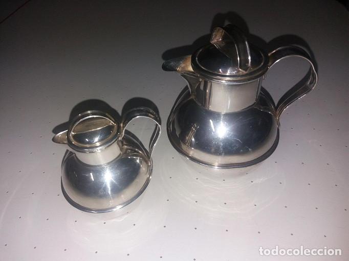 Antig&uuml;edades: LECHERA Y CAFETERA (BA&Ntilde;O DE PLATA) - Foto 1