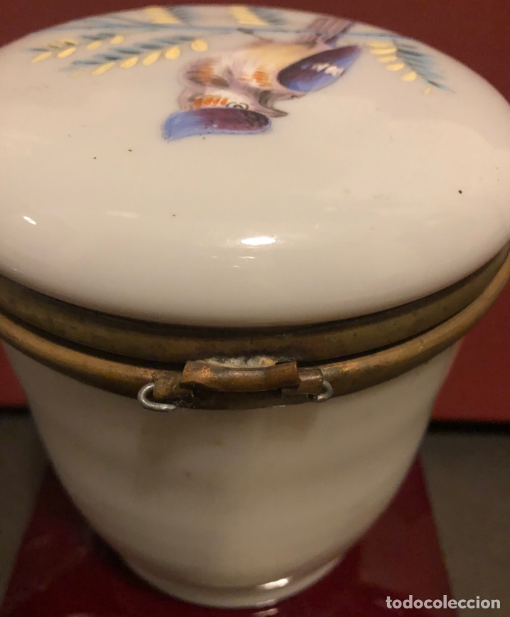 Antig&uuml;edades: Antiguo tarro-caja modernista, en Opalina - Foto 5