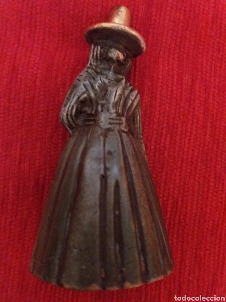Antig&uuml;edades: CAMPANILLA BRONCE FORMA DE MUJER - Foto 2