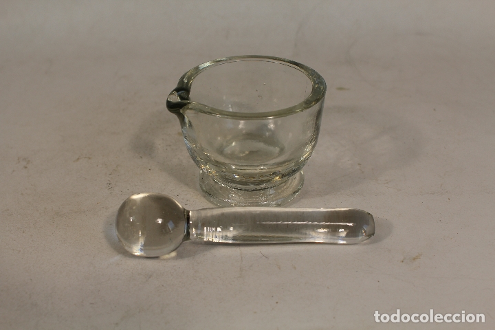 Antig&uuml;edades: mortero y maza de cristal