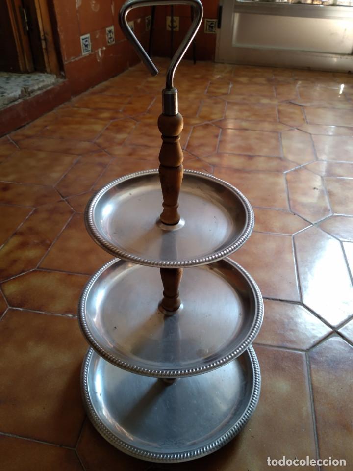 Antig&uuml;edades: FRUTERO METALICO - Foto 1