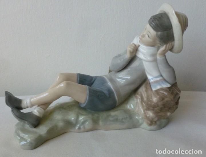 Antig&uuml;edades: FIGURA LLADR&Oacute; - Foto 1