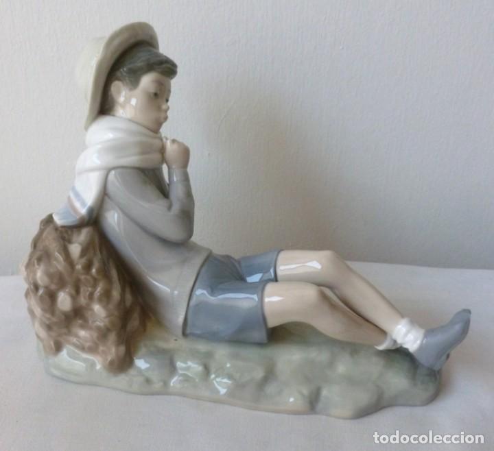Antig&uuml;edades: FIGURA LLADR&Oacute; - Foto 3