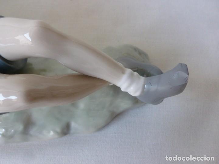 Antig&uuml;edades: FIGURA LLADR&Oacute; - Foto 4