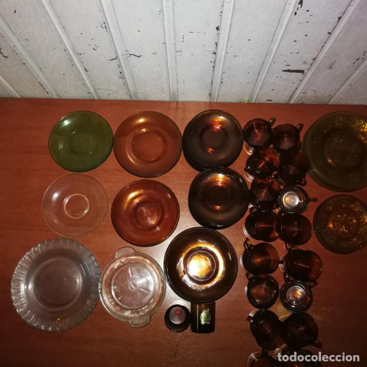 Antiques: Cristaler&iacute;a de durales, Incompleta.
